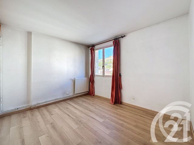 Appartement T3 à vendre - 3 pièces - 76,10 m2 - Cavaillon - 84 - PROVENCE-ALPES-COTE-D-AZUR