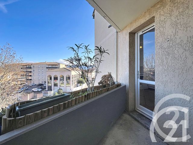 Appartement T3 &agrave; vendre - 3 pi&egrave;ces - 76,10 m2 - Cavaillon - 84 - PROVENCE-ALPES-COTE-D-AZUR