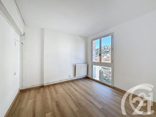 Appartement T3 &agrave; vendre - 3 pi&egrave;ces - 76,10 m2 - Cavaillon - 84 - PROVENCE-ALPES-COTE-D-AZUR