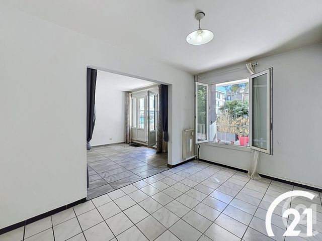 Appartement F4 &agrave; vendre - 4 pi&egrave;ces - 77,74 m2 - Cavaillon - 84 - PROVENCE-ALPES-COTE-D-AZUR