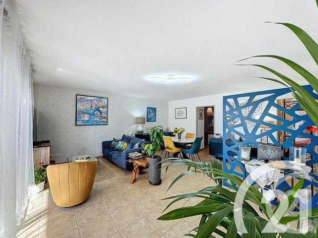 Appartement F4 &agrave; vendre - 4 pi&egrave;ces - 90,17 m2 - Cavaillon - 84 - PROVENCE-ALPES-COTE-D-AZUR