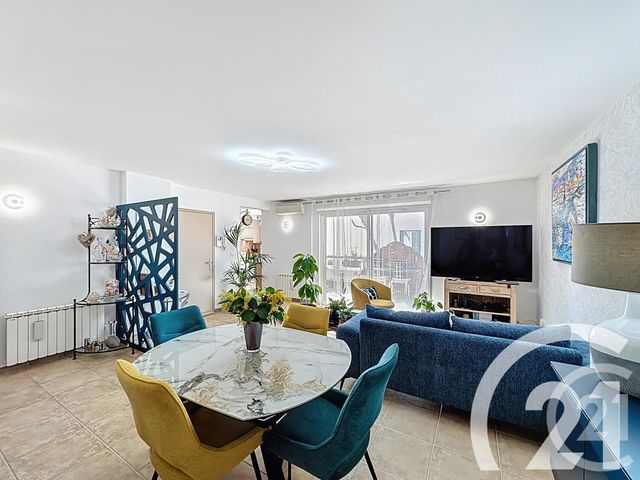 Appartement F4 &agrave; vendre - 4 pi&egrave;ces - 90,17 m2 - Cavaillon - 84 - PROVENCE-ALPES-COTE-D-AZUR