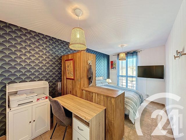 Appartement F4 &agrave; vendre - 4 pi&egrave;ces - 90,17 m2 - Cavaillon - 84 - PROVENCE-ALPES-COTE-D-AZUR