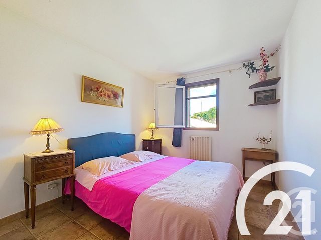 Maison à vendre - 7 pièces - 197,47 m2 - Taillades - 84 - PROVENCE-ALPES-COTE-D-AZUR