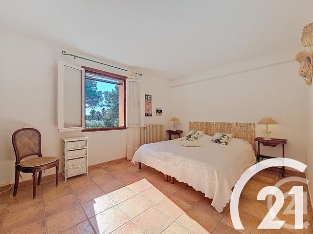 Maison à vendre - 7 pièces - 197,47 m2 - Taillades - 84 - PROVENCE-ALPES-COTE-D-AZUR