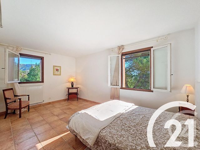 Maison à vendre - 7 pièces - 197,47 m2 - Taillades - 84 - PROVENCE-ALPES-COTE-D-AZUR