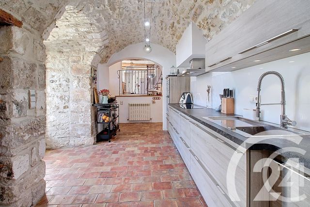 Maison à vendre - 5 pièces - 165 m2 - Orgon - 13 - PROVENCE-ALPES-COTE-D-AZUR