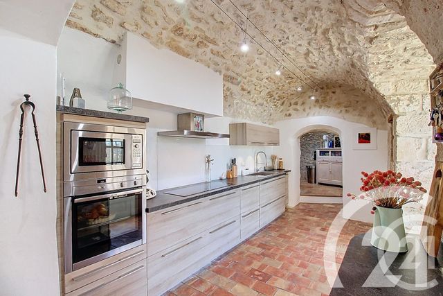 Maison à vendre - 5 pièces - 165 m2 - Orgon - 13 - PROVENCE-ALPES-COTE-D-AZUR