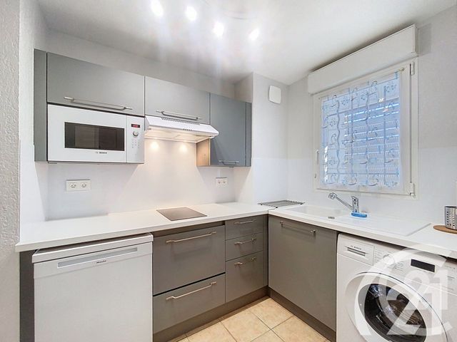 Appartement T2 à louer - 2 pièces - 42,72 m2 - Cavaillon - 84 - PROVENCE-ALPES-COTE-D-AZUR