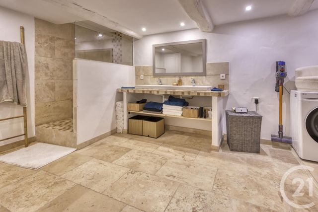 Appartement T3 à vendre - 3 pièces - 84 m2 - Roussillon - 84 - PROVENCE-ALPES-COTE-D-AZUR