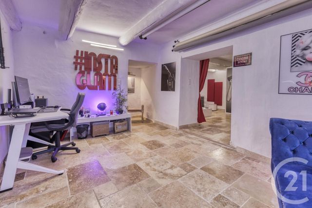 Appartement T3 à vendre - 3 pièces - 84 m2 - Roussillon - 84 - PROVENCE-ALPES-COTE-D-AZUR
