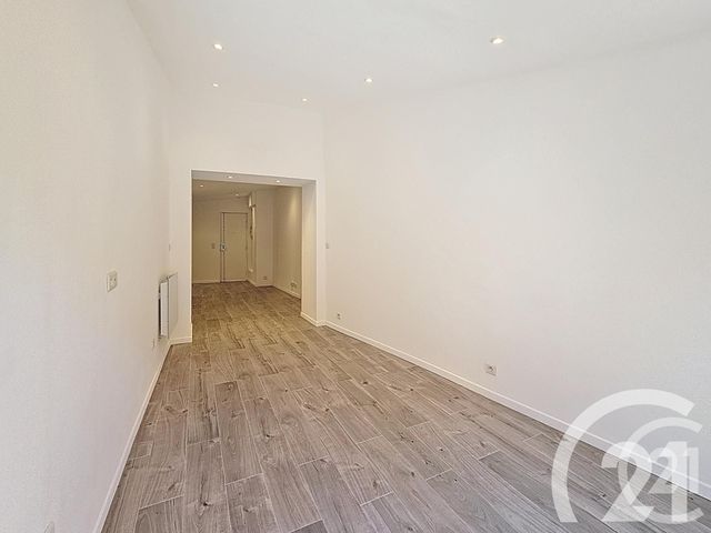Appartement T2 à vendre - 2 pièces - 42,67 m2 - Cavaillon - 84 - PROVENCE-ALPES-COTE-D-AZUR