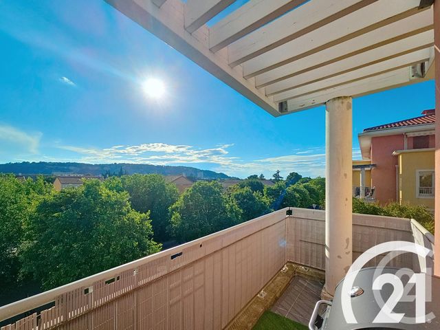 Appartement T3 à vendre - 3 pièces - 69,35 m2 - Cavaillon - 84 - PROVENCE-ALPES-COTE-D-AZUR