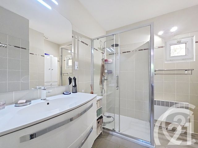 Maison à vendre - 4 pièces - 125,73 m2 - Taillades - 84 - PROVENCE-ALPES-COTE-D-AZUR