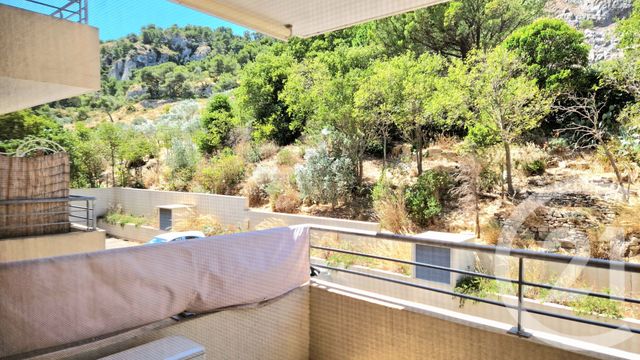 Appartement T3 &agrave; louer - 3 pi&egrave;ces - 65,61 m2 - Cavaillon - 84 - PROVENCE-ALPES-COTE-D-AZUR