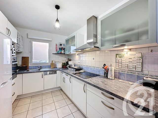 Appartement F2 à vendre - 2 pièces - 55,60 m2 - Cavaillon - 84 - PROVENCE-ALPES-COTE-D-AZUR