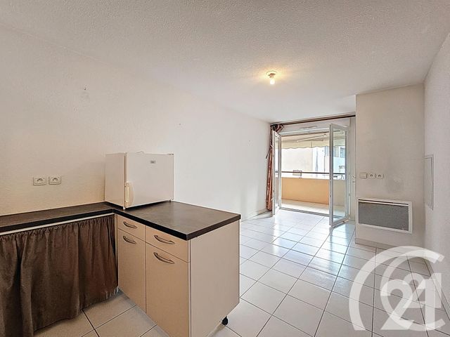 Appartement T2 à vendre - 2 pièces - 34,44 m2 - Cavaillon - 84 - PROVENCE-ALPES-COTE-D-AZUR