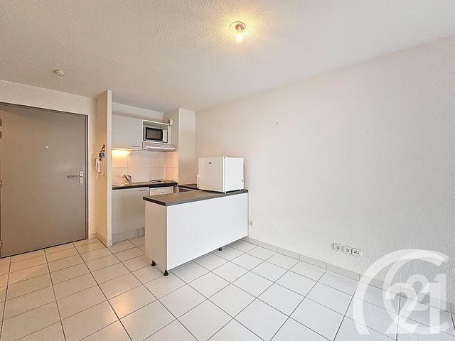 Appartement T2 à vendre - 2 pièces - 34,44 m2 - Cavaillon - 84 - PROVENCE-ALPES-COTE-D-AZUR