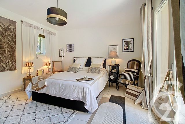 Maison à vendre - 5 pièces - 185 m2 - Cavaillon - 84 - PROVENCE-ALPES-COTE-D-AZUR