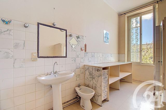 Immeuble &agrave; vendre - 200,73 m2 - Cavaillon - 84 - PROVENCE-ALPES-COTE-D-AZUR