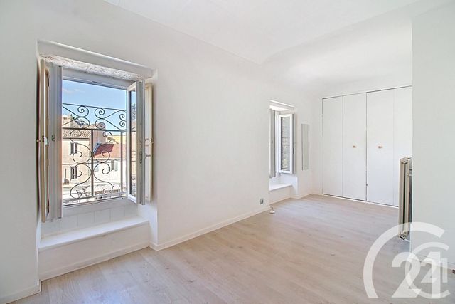 Immeuble &agrave; vendre - 200,73 m2 - Cavaillon - 84 - PROVENCE-ALPES-COTE-D-AZUR