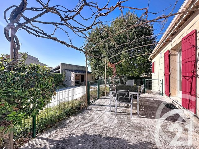 Maison à vendre - 5 pièces - 110,20 m2 - Taillades - 84 - PROVENCE-ALPES-COTE-D-AZUR