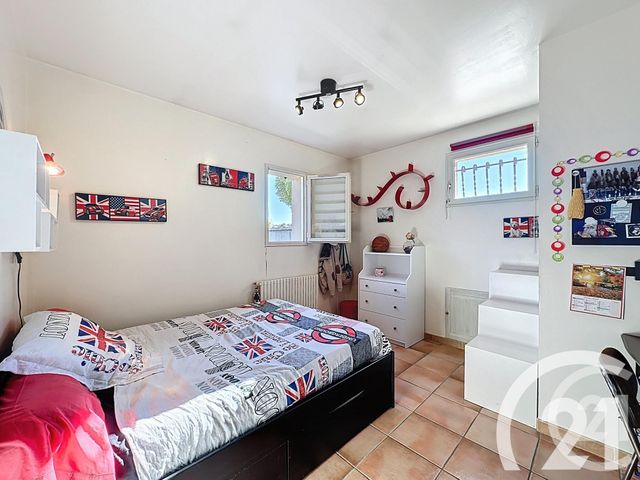 Maison à vendre - 5 pièces - 110,20 m2 - Taillades - 84 - PROVENCE-ALPES-COTE-D-AZUR