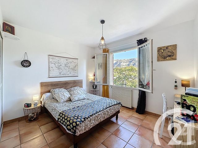 Maison à vendre - 5 pièces - 110,20 m2 - Taillades - 84 - PROVENCE-ALPES-COTE-D-AZUR