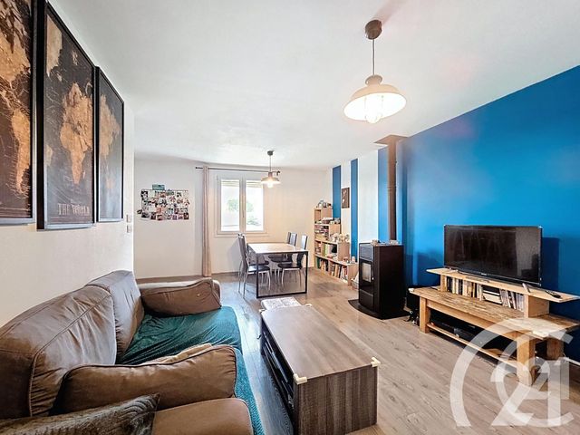 Appartement T4 à vendre - 4 pièces - 82,93 m2 - Cheval Blanc - 84 - PROVENCE-ALPES-COTE-D-AZUR