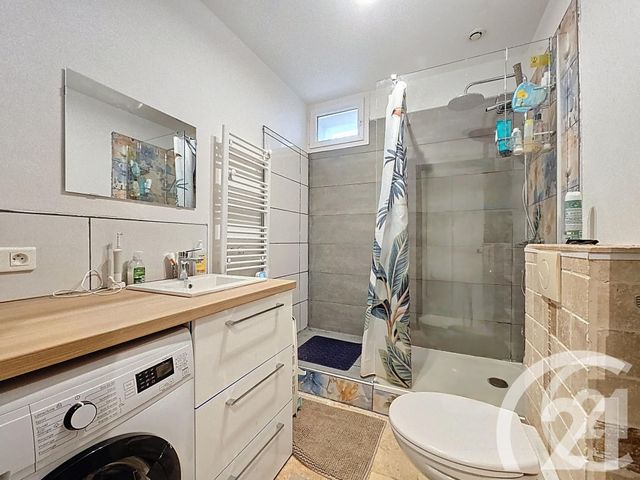 Appartement T4 à vendre - 4 pièces - 82,93 m2 - Cheval Blanc - 84 - PROVENCE-ALPES-COTE-D-AZUR