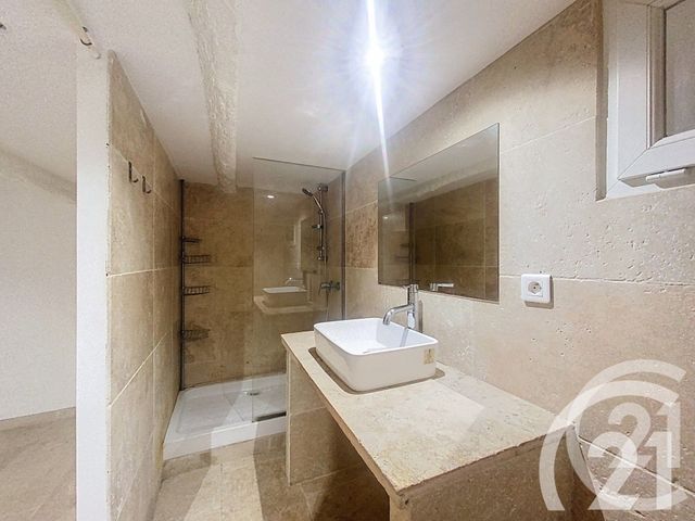 Appartement T2 à louer - 2 pièces - 40,03 m2 - Cavaillon - 84 - PROVENCE-ALPES-COTE-D-AZUR