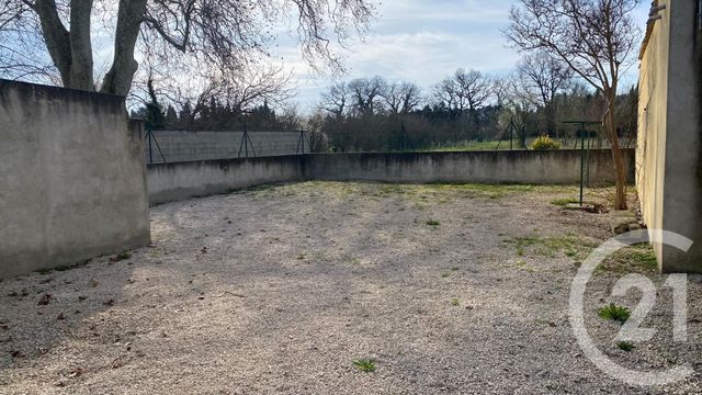 Appartement T3 à louer - 3 pièces - 86 m2 - St Andiol - 13 - PROVENCE-ALPES-COTE-D-AZUR