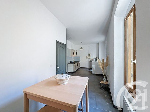 Appartement T2 à louer - 2 pièces - 38 m2 - Cavaillon - 84 - PROVENCE-ALPES-COTE-D-AZUR