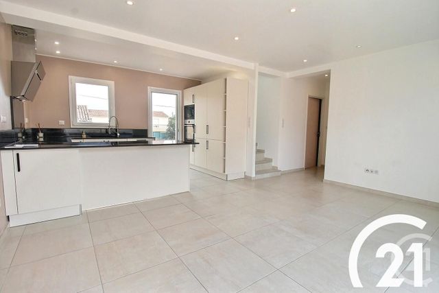 Maison à louer - 4 pièces - 82,42 m2 - Cavaillon - 84 - PROVENCE-ALPES-COTE-D-AZUR