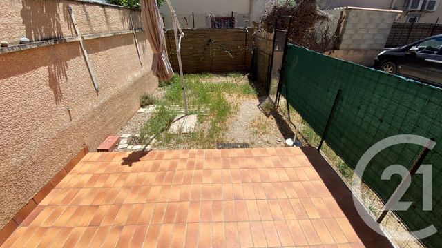 Appartement &agrave; louer - 2 pi&egrave;ces - 47,15 m2 - Cavaillon - 84 - PROVENCE-ALPES-COTE-D-AZUR