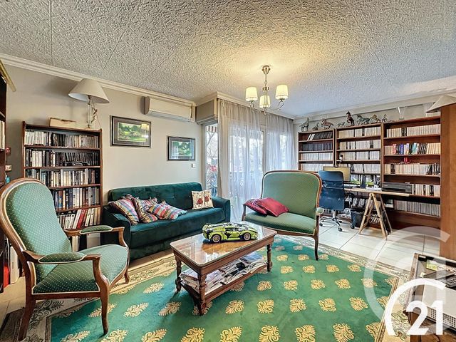 Appartement F4 &agrave; vendre - 4 pi&egrave;ces - 98,80 m2 - Cavaillon - 84 - PROVENCE-ALPES-COTE-D-AZUR