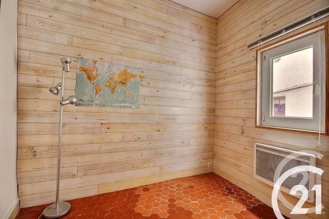 Appartement T3 &agrave; louer - 3 pi&egrave;ces - 65,75 m2 - Cavaillon - 84 - PROVENCE-ALPES-COTE-D-AZUR