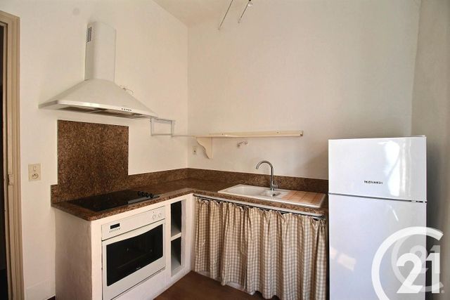 Appartement T3 &agrave; louer - 3 pi&egrave;ces - 65,75 m2 - Cavaillon - 84 - PROVENCE-ALPES-COTE-D-AZUR