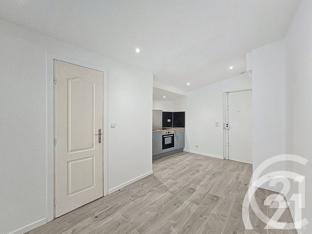 Appartement &agrave; louer - 2 pi&egrave;ces - 42,67 m2 - Cavaillon - 84 - PROVENCE-ALPES-COTE-D-AZUR