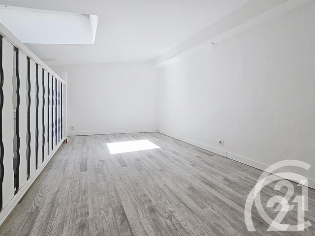 Appartement &agrave; louer - 2 pi&egrave;ces - 42,67 m2 - Cavaillon - 84 - PROVENCE-ALPES-COTE-D-AZUR