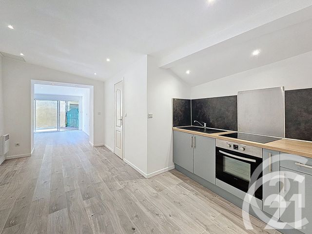 Appartement &agrave; louer - 2 pi&egrave;ces - 42,67 m2 - Cavaillon - 84 - PROVENCE-ALPES-COTE-D-AZUR