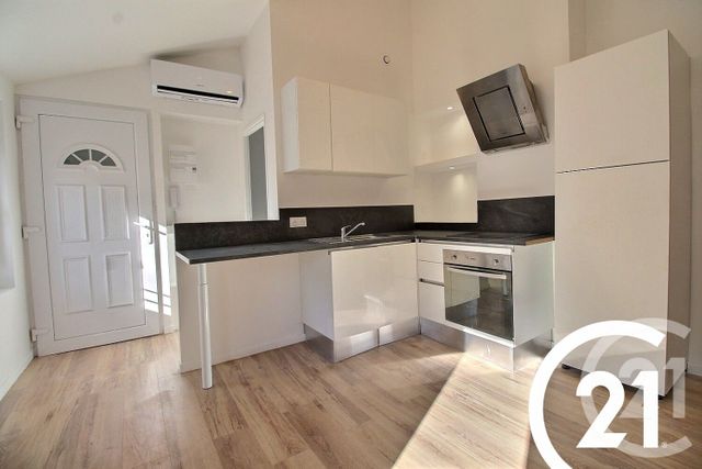 Appartement T2 &agrave; louer - 2 pi&egrave;ces - 38,45 m2 - Cavaillon - 84 - PROVENCE-ALPES-COTE-D-AZUR