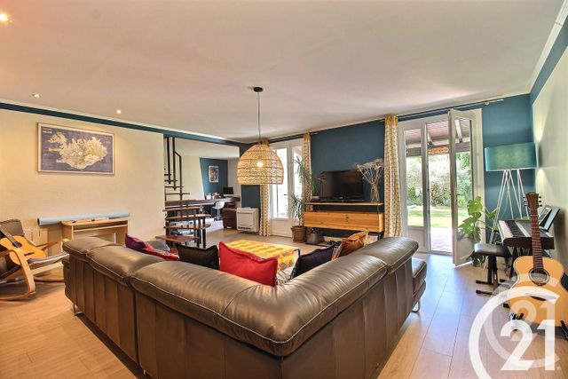 Maison &agrave; louer - 4 pi&egrave;ces - 133,40 m2 - Plan D Orgon - 13 - PROVENCE-ALPES-COTE-D-AZUR