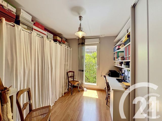 Appartement F4 &agrave; vendre - 4 pi&egrave;ces - 85,50 m2 - Cavaillon - 84 - PROVENCE-ALPES-COTE-D-AZUR