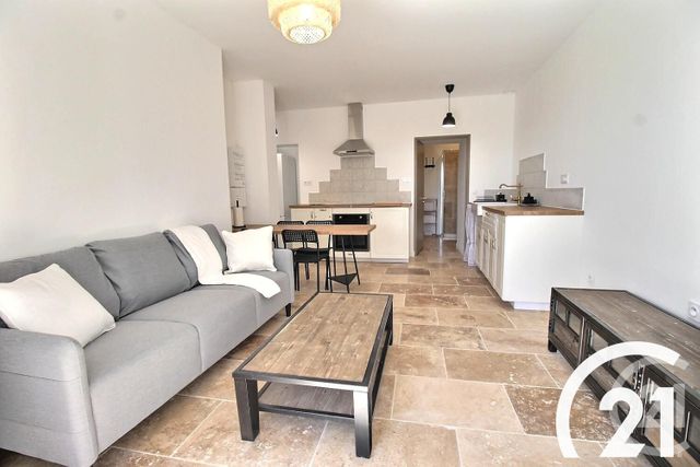 Appartement T2 &agrave; louer - 2 pi&egrave;ces - 39,22 m2 - Caumont Sur Durance - 84 - PROVENCE-ALPES-COTE-D-AZUR