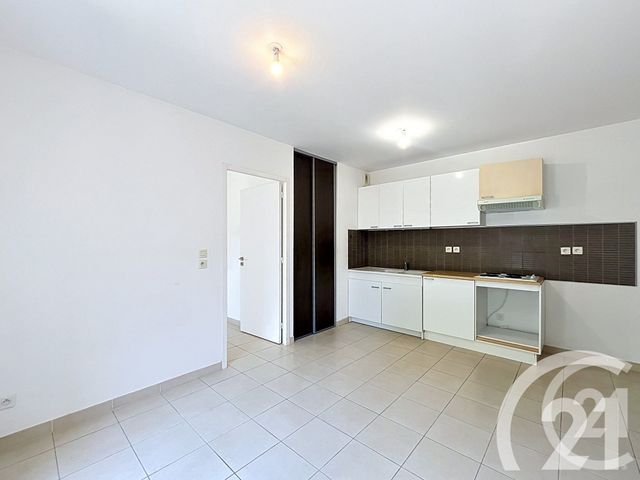 Appartement &agrave; vendre - 2 pi&egrave;ces - 33,10 m2 - Cavaillon - 84 - PROVENCE-ALPES-COTE-D-AZUR