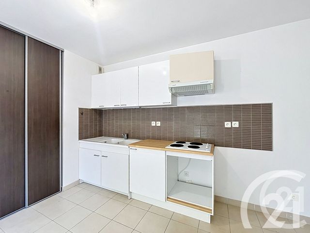 Appartement &agrave; vendre - 2 pi&egrave;ces - 33,10 m2 - Cavaillon - 84 - PROVENCE-ALPES-COTE-D-AZUR
