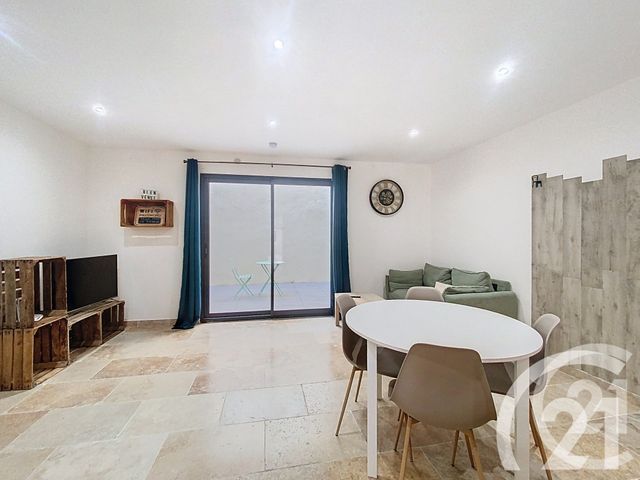 Appartement Studio &agrave; louer - 1 pi&egrave;ce - 36 m2 - L Isle Sur La Sorgue - 84 - PROVENCE-ALPES-COTE-D-AZUR
