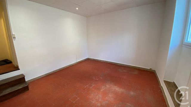 Appartement T3 &agrave; louer - 3 pi&egrave;ces - 70,98 m2 - Cavaillon - 84 - PROVENCE-ALPES-COTE-D-AZUR