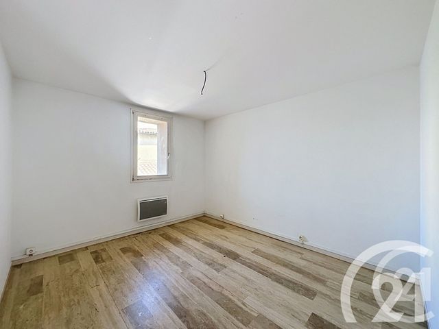 Appartement F4 &agrave; vendre - 4 pi&egrave;ces - 105 m2 - Cavaillon - 84 - PROVENCE-ALPES-COTE-D-AZUR